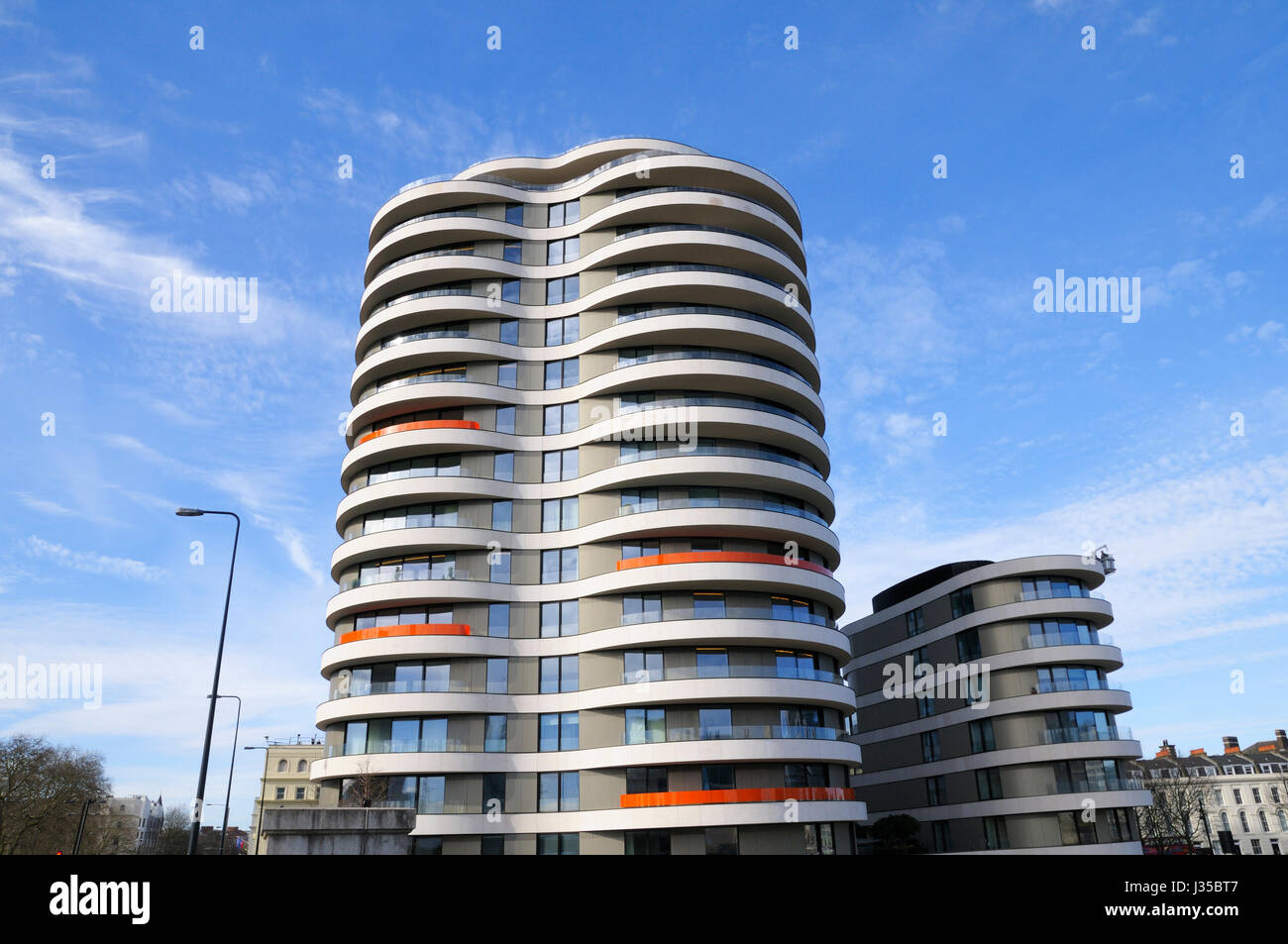 Edificio de apartamentos Riverwalk, el Millbank, Westminster, Londres, Inglaterra, Reino Unido. Foto de stock