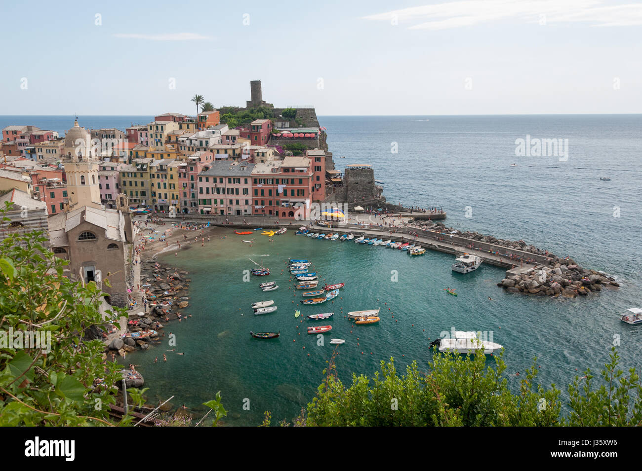Vernazza - Cinque Terre (Cinco Tierras) - Mar de Liguria - Italia Foto de stock