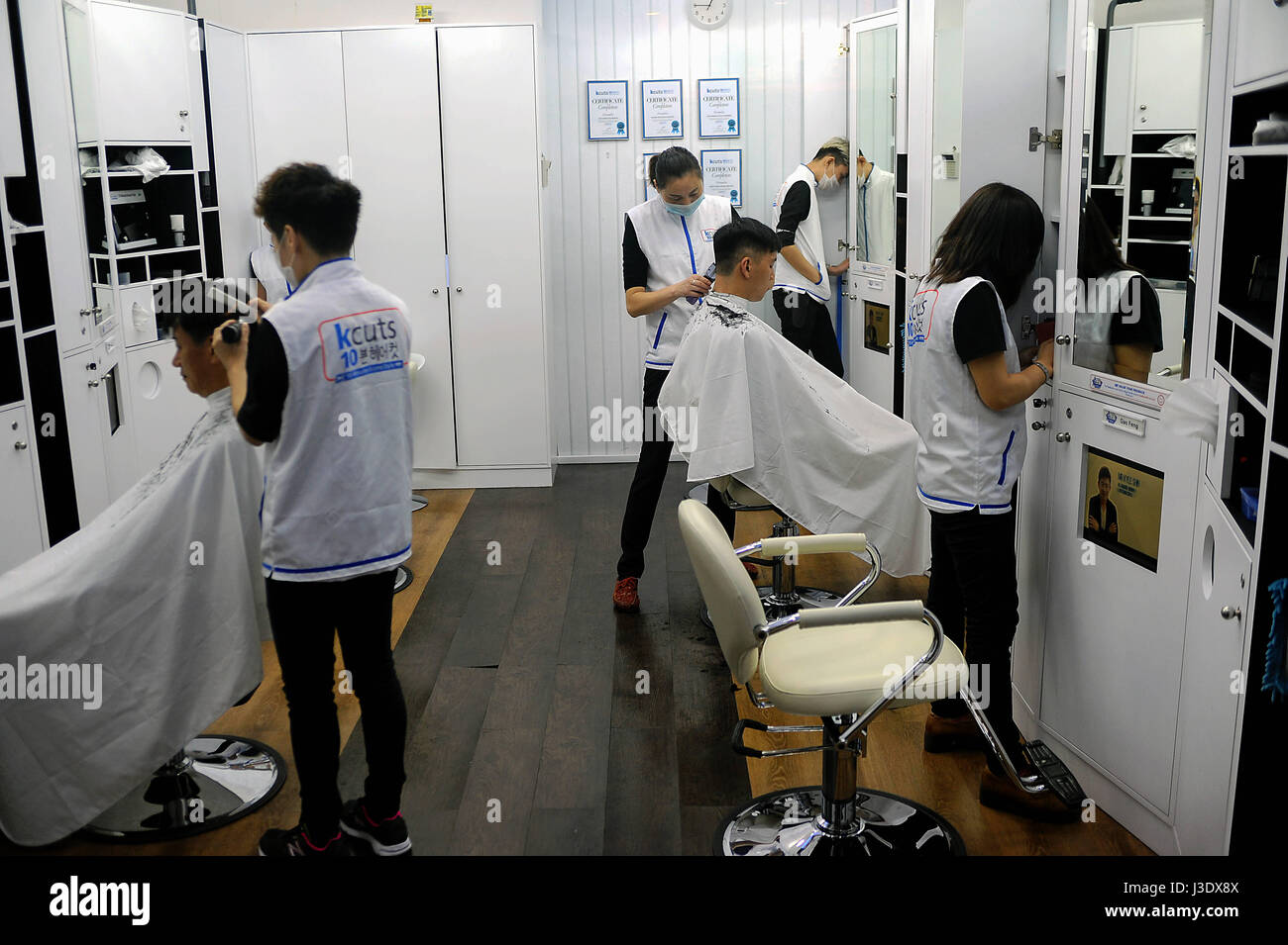 Singapur, República de Singapur, Asia, una peluquería en el distrito de la ciudad de Serangoon Foto de stock