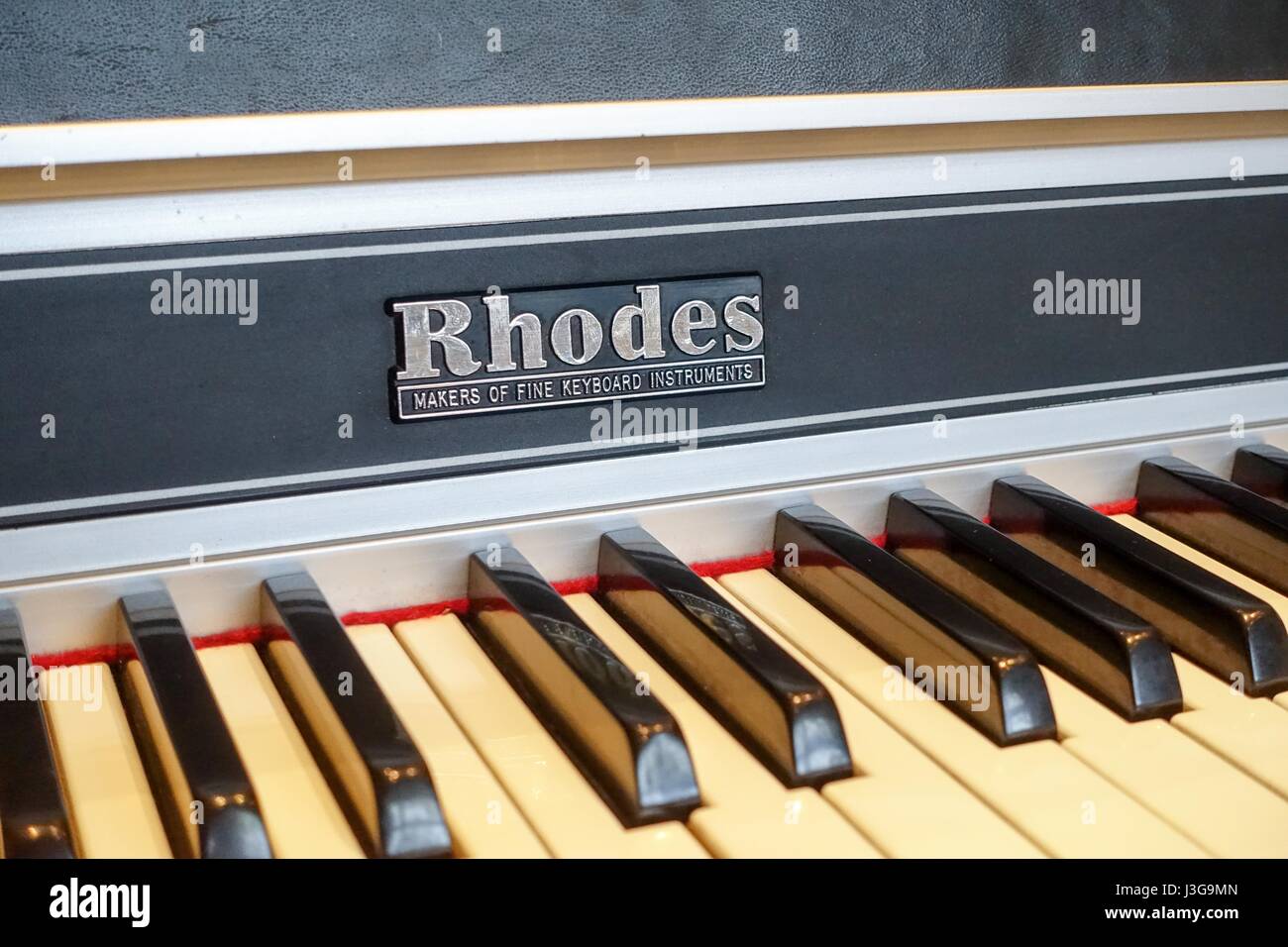 Cincuenta y cuatro Fender Rhodes Foto de stock