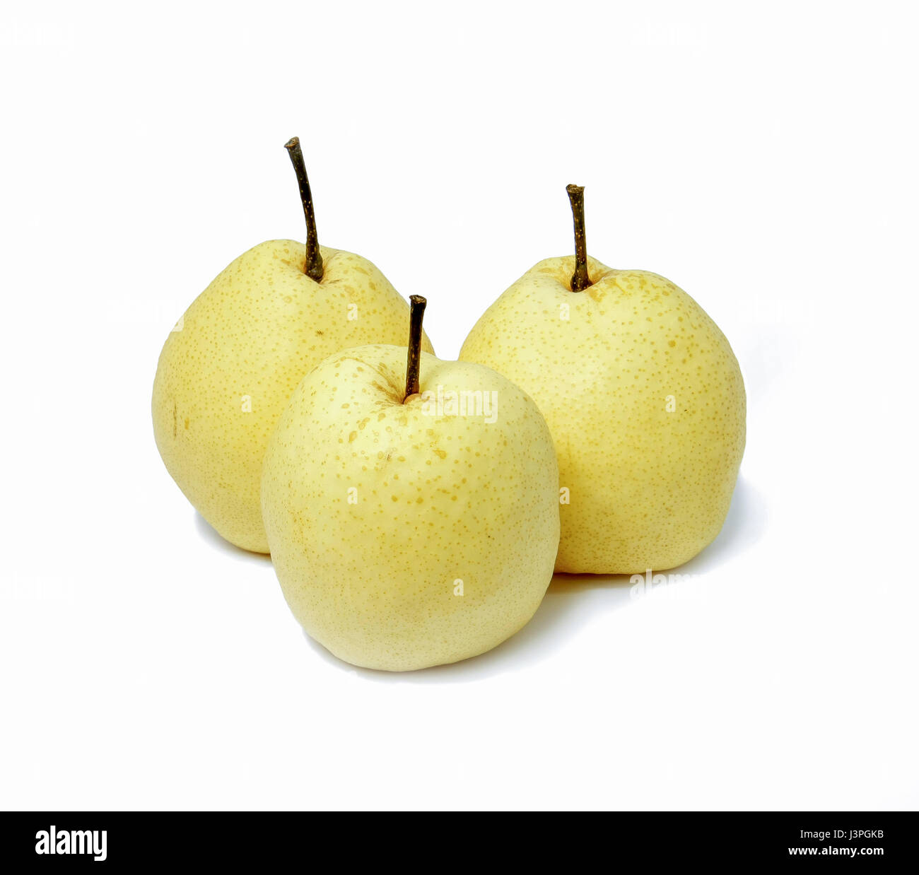 Tres frutas pera china blanca sobre fondo blanco Fotografía de stock - Alamy
