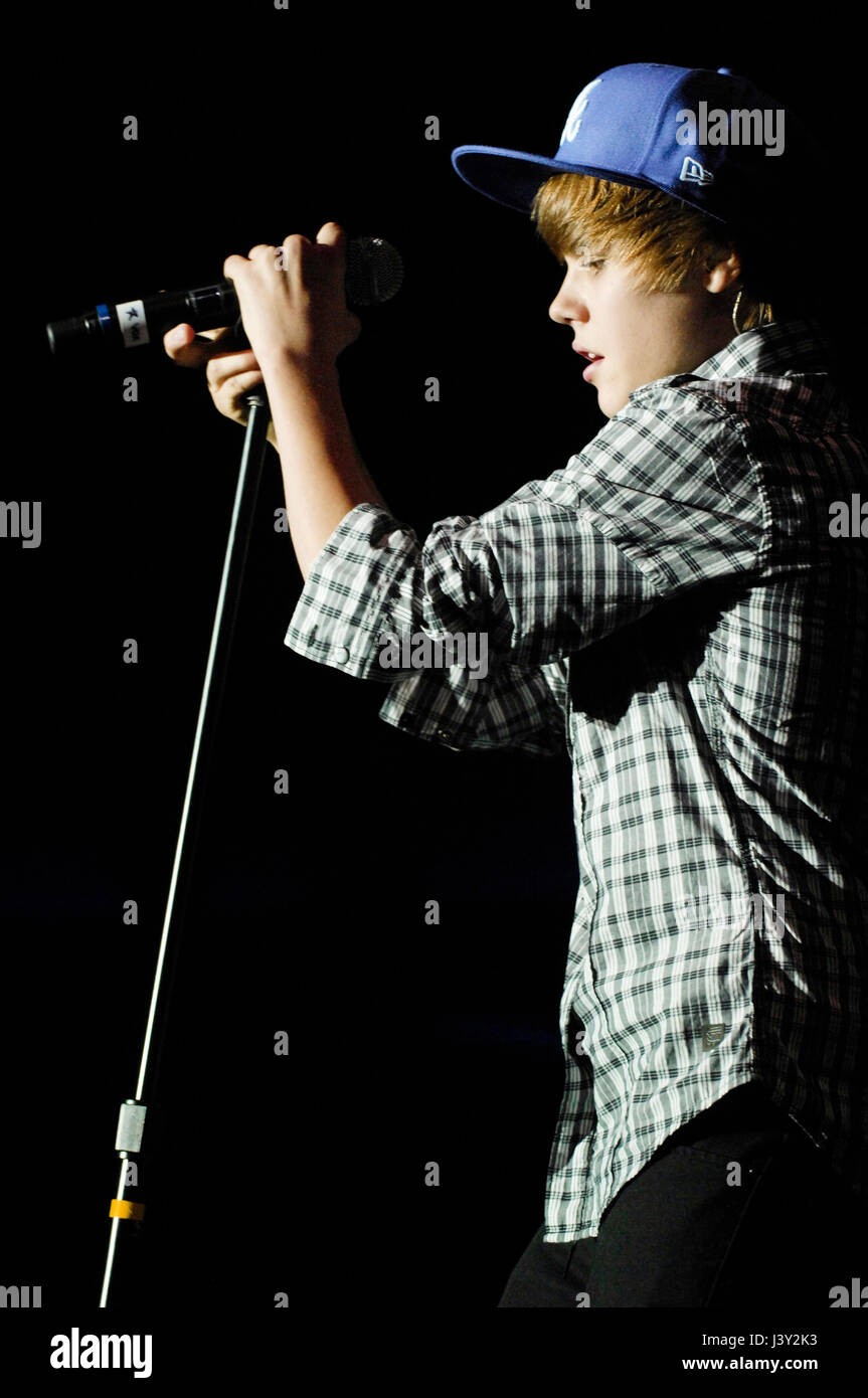 Justin Bieber realiza en el Hollywood Palladium el 14 de febrero de 2010 en Hollywood. Foto de stock