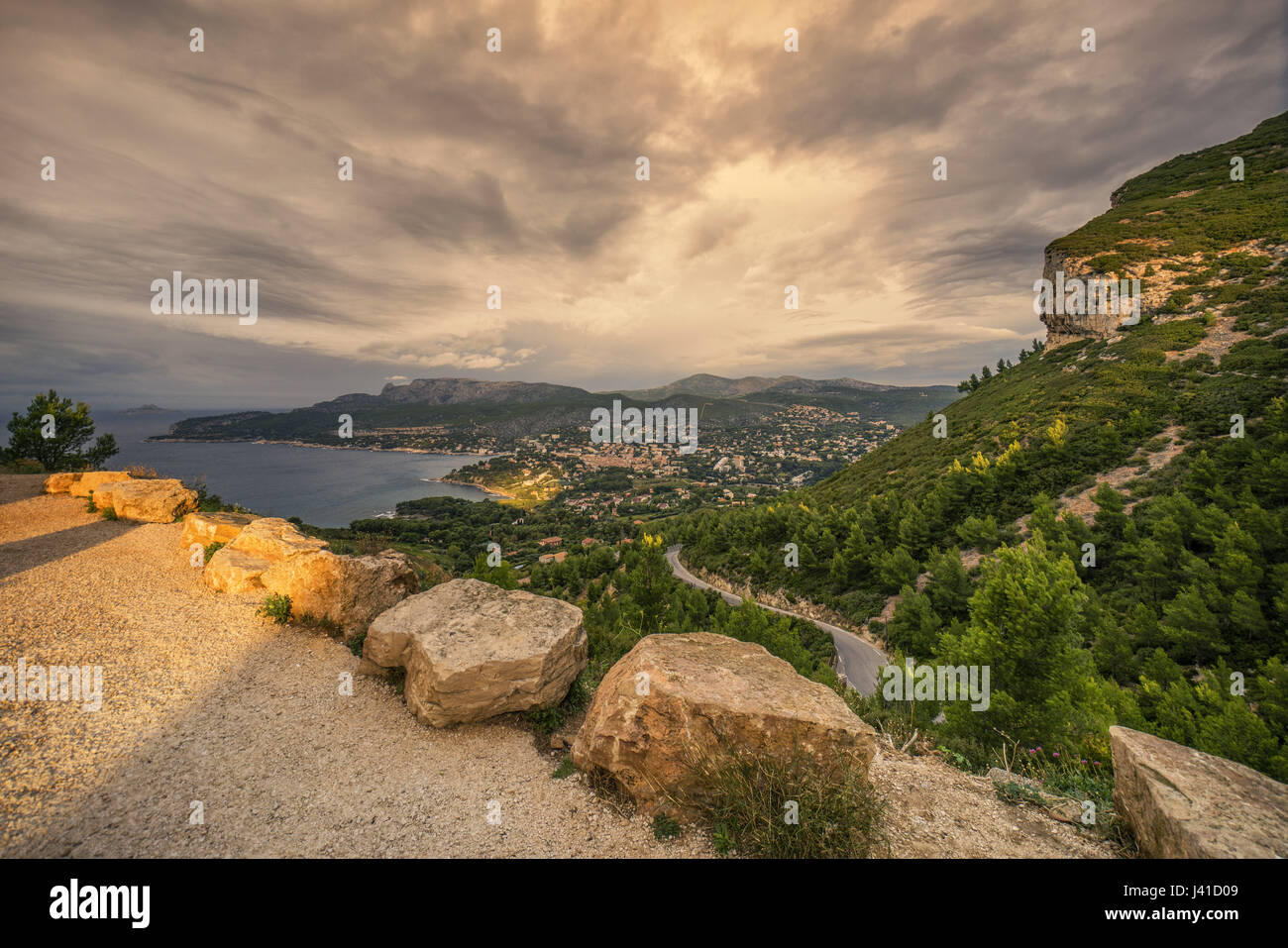 Route des Cretes, rocas, cassis, Cote d Azur, Francia Foto de stock