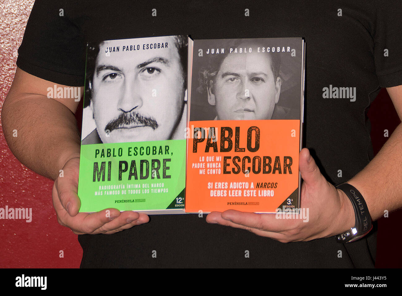 Madrid, España. 09de mayo, 2017. Juan Pablo Escobar, durante la firma de  libros en la FNAC de Madrid el martes 09 de mayo de 2017. Crédito: Gtres  Información más Comuniación en línea,S.L./Alamy