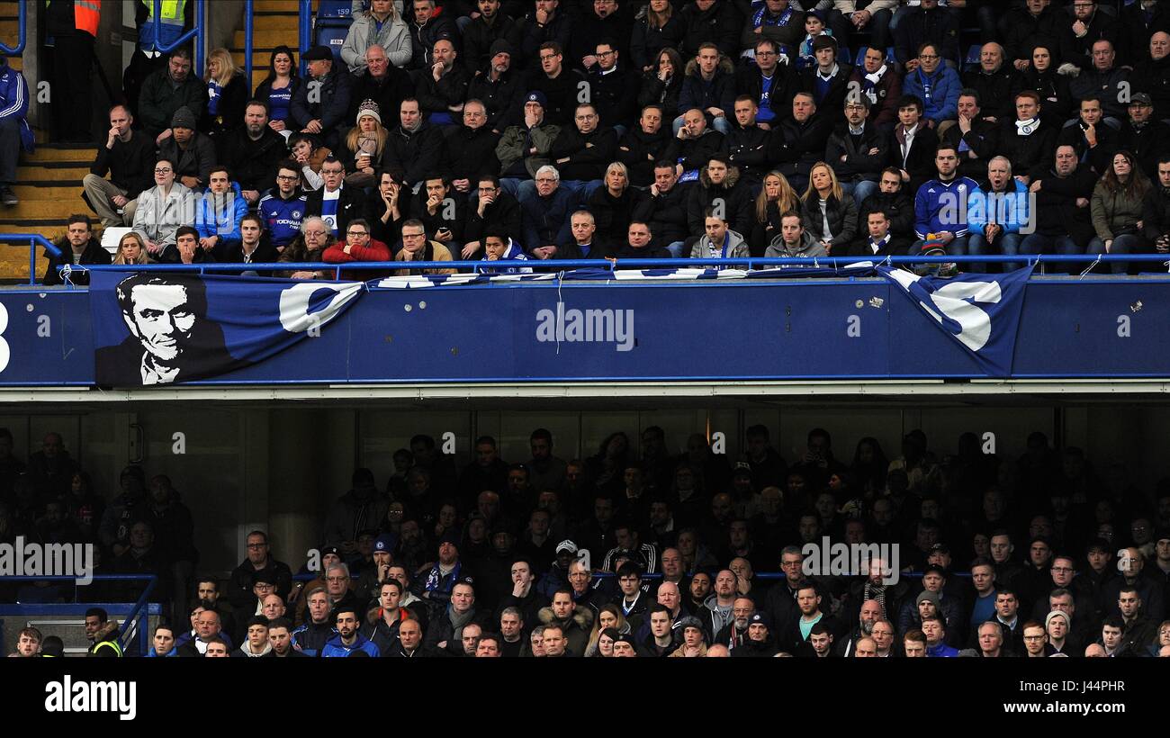 El ex del Chelsea administrar JOSE MOU CHELSEA V MANCHESTER UNITED Stamford Bridge Stadium de Londres, Inglaterra el 07 de febrero de 2016 Foto de stock
