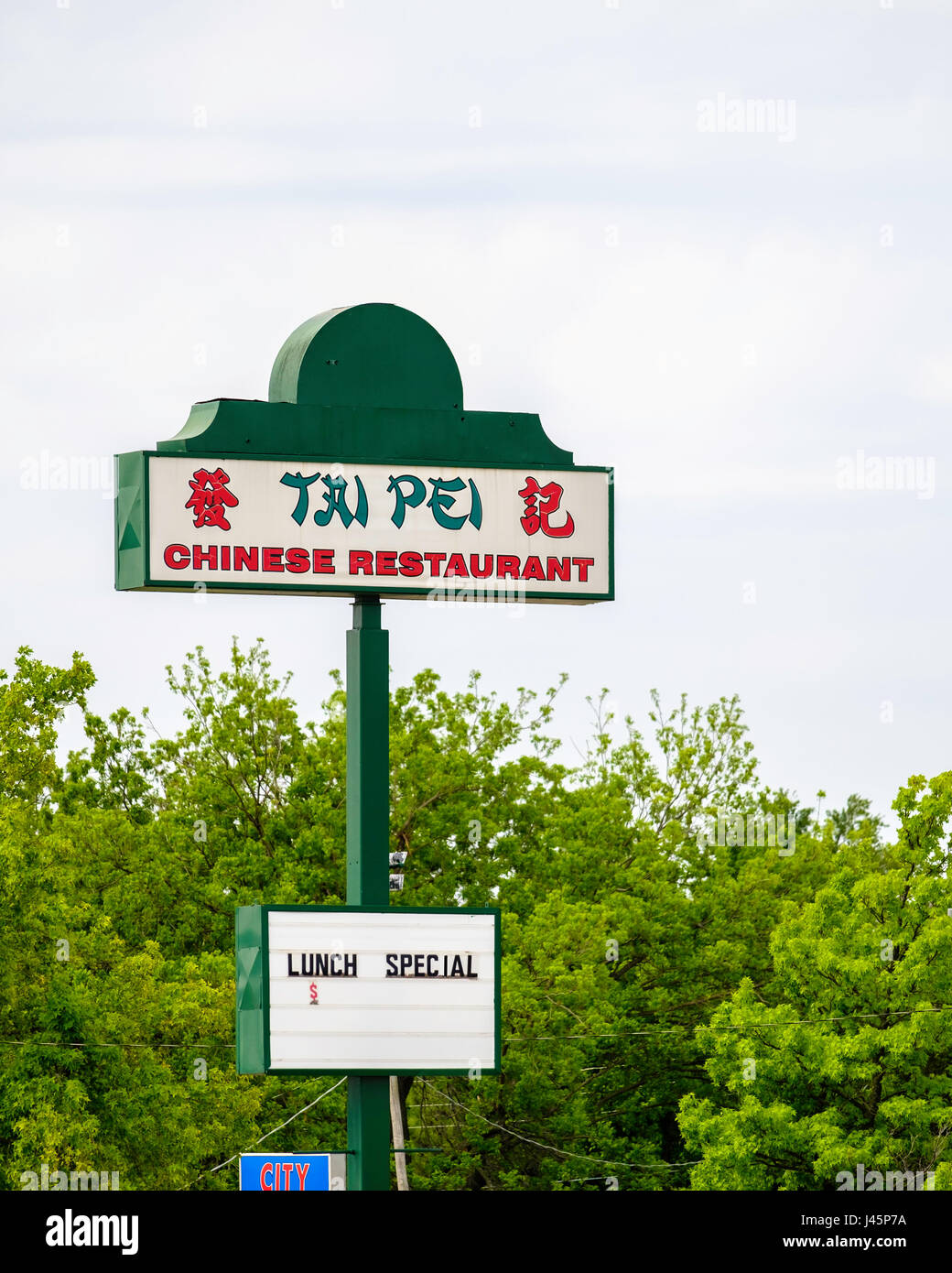 Un polo publicidad signo de Tai Pei, un restaurante chino ubicado en North Macarthur Blvd. En Oklahoma City, Oklahoma, Estados Unidos. Foto de stock