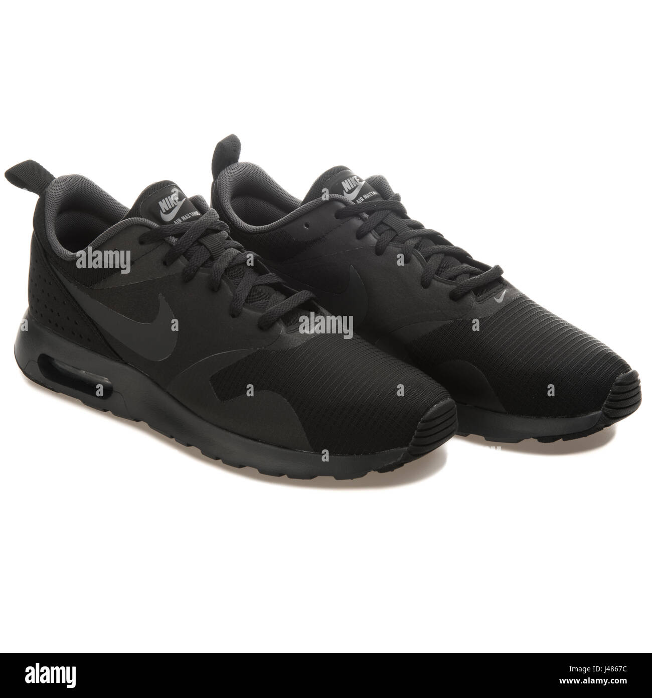 Nike Air Max Tavas Negro - 705149-010 Fotografía stock Alamy