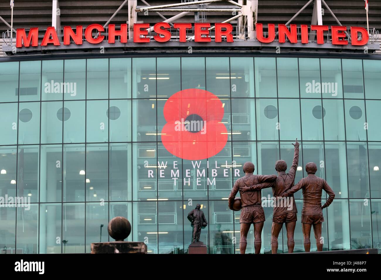 Los RECORDAREMOS AMAPOLA Estadio Old Trafford, Old Trafford, Manchester, Inglaterra 07 de noviembre de 2015 Foto de stock