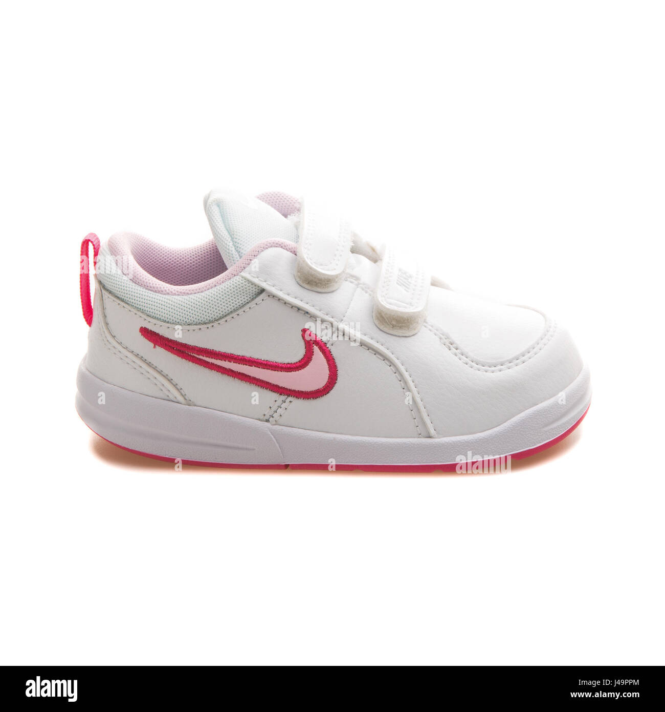 dominio Apuesta Línea de metal Nike Pico 4 (TDV) Blanco - 454478-103 Fotografía de stock - Alamy