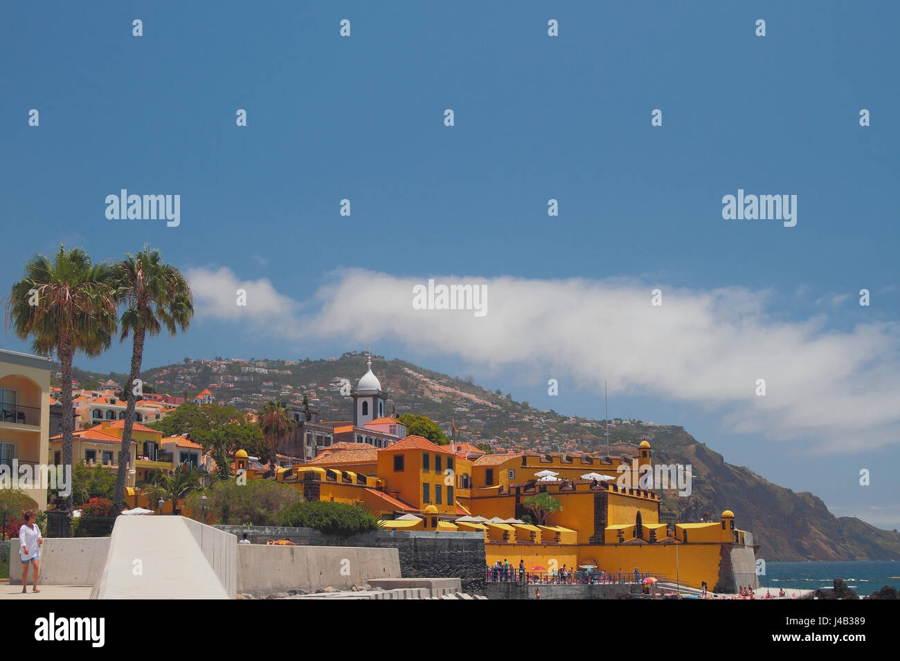 Ciudad y antigua fortaleza. Funchal, Madeira, Portugal Foto de stock