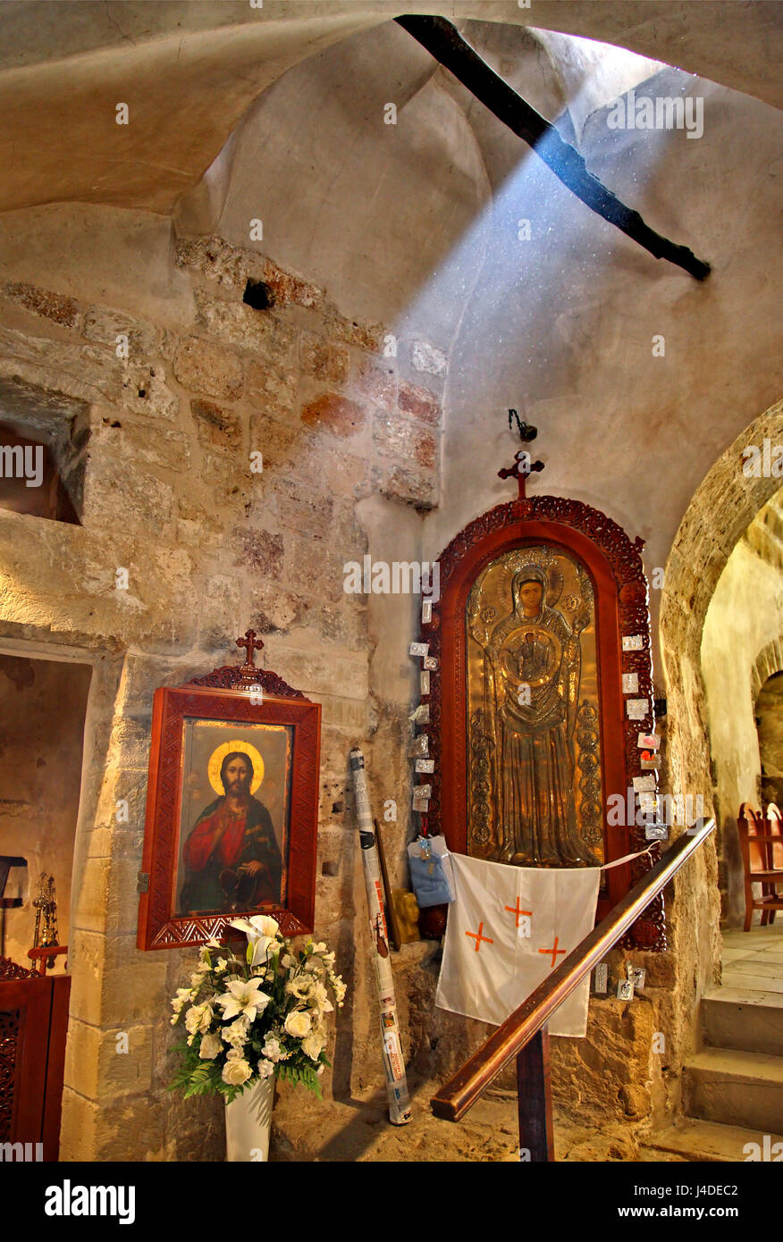 En el interior de la iglesia de la época medieval (Venetian) monasterio de  Ayia Napa, Ayia Napa Town, distrito de Ammochostos (Famagusta, Chipre  Fotografía de stock - Alamy