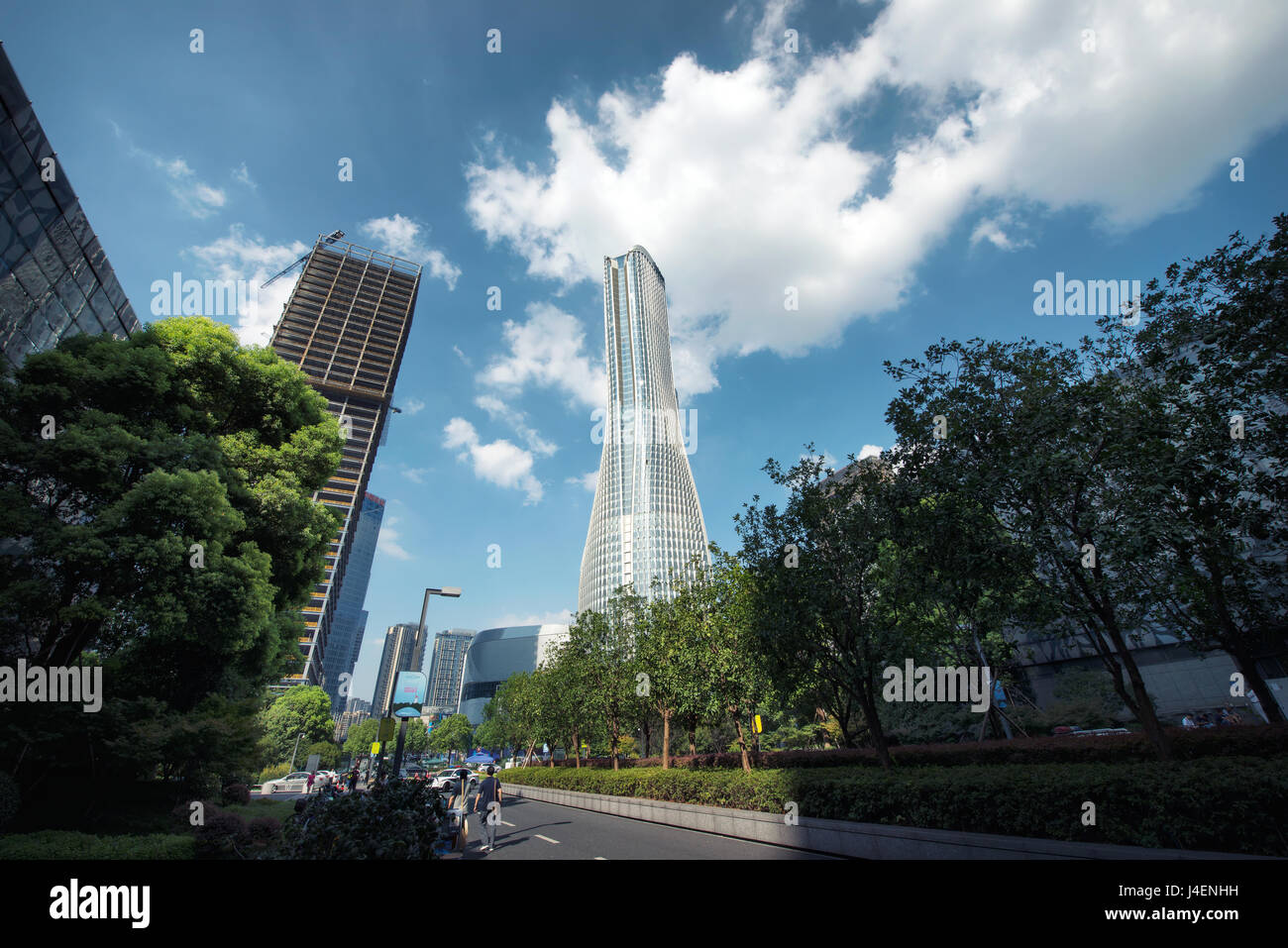 Raffles City Hangzhou es una de las más nuevas y más altos rascacielos, Hangzhou, China, Asia Foto de stock