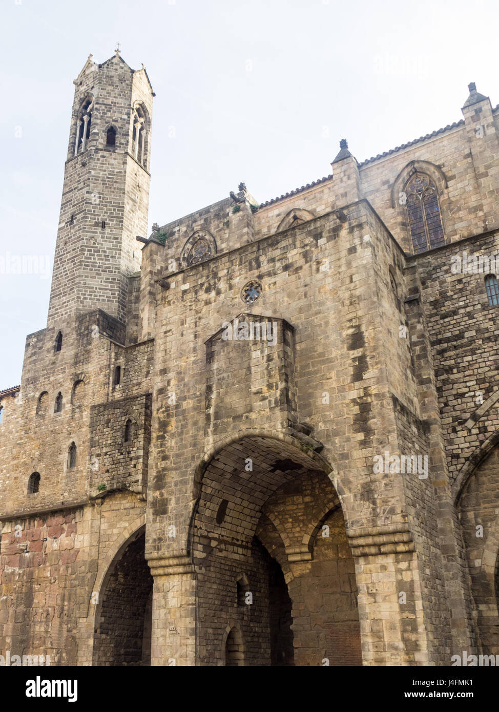 El Palau Reial Major desde la plaza de Ramon Berenguer el Gran, Barcelona España. Foto de stock