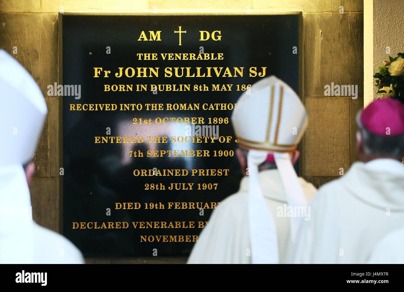 Una placa a los restos del Padre John Sullivan tras la primera beatificación en Irlanda en Gardiner Street, Iglesia en Dublín. Foto de stock