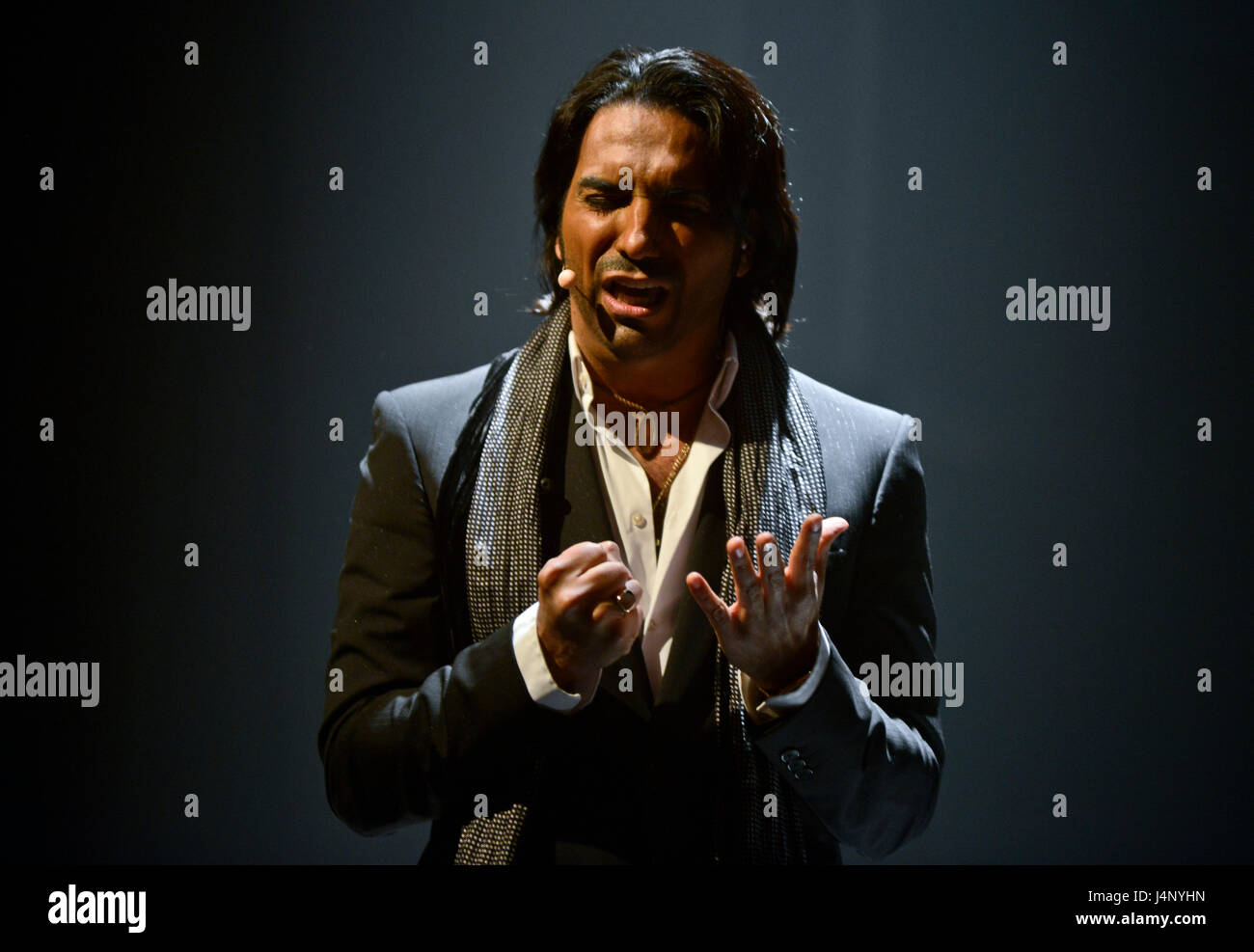 Cantante y pianista flamenco Diego Amador Foto de stock