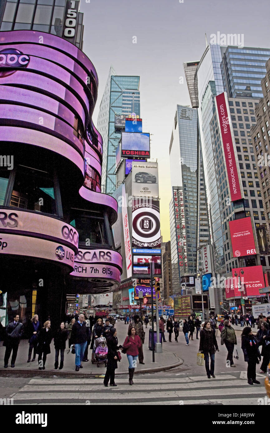 Los EE.UU., la ciudad de Nueva York, Broadway, Times Square, peatón, Foto de stock