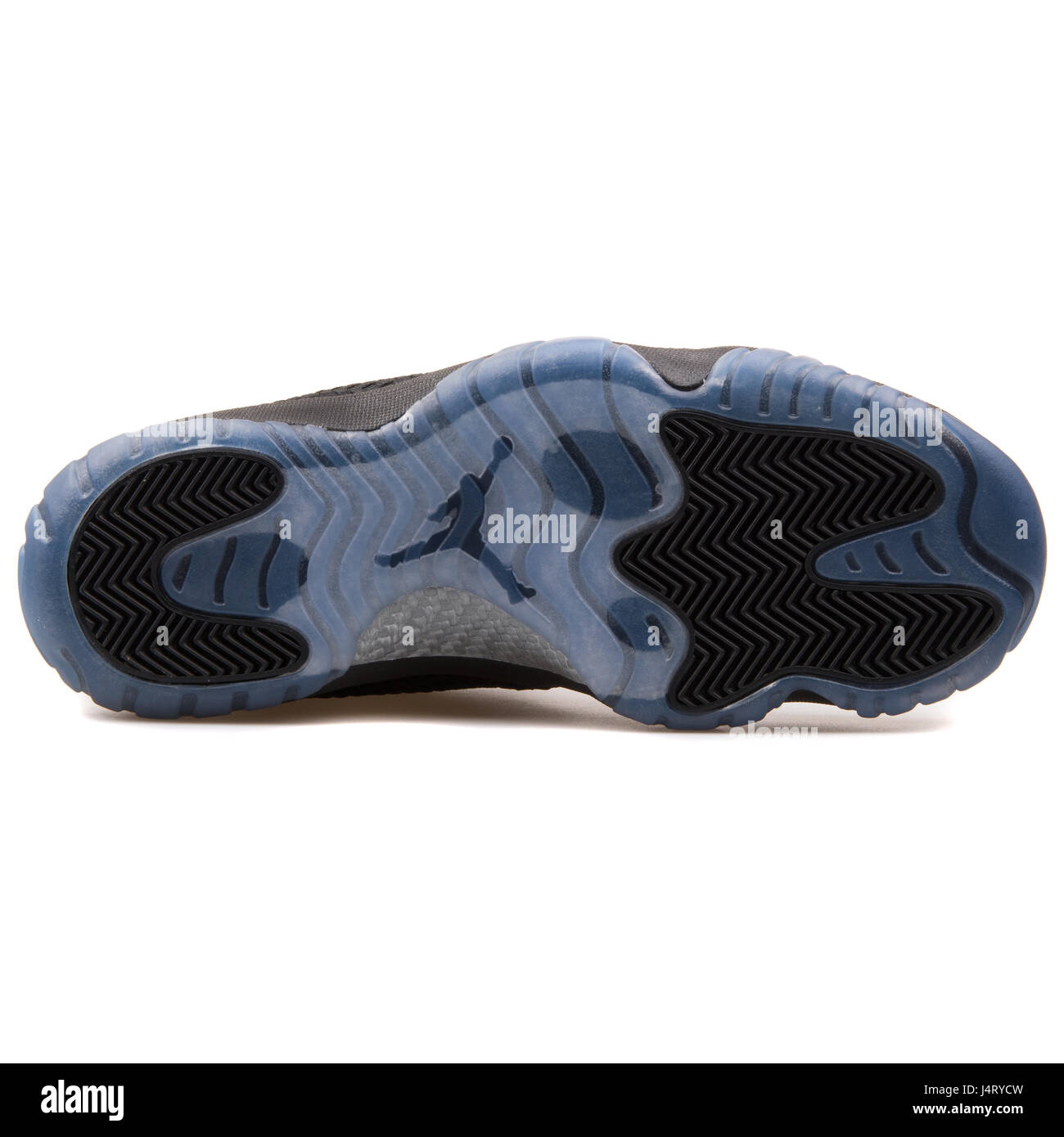 Nike Air Jordan Futuro negro bajo Sneakers 718948 005 Foto Nike Air Jordan Futuro negro bajo Sneakers 718948 005 Foto