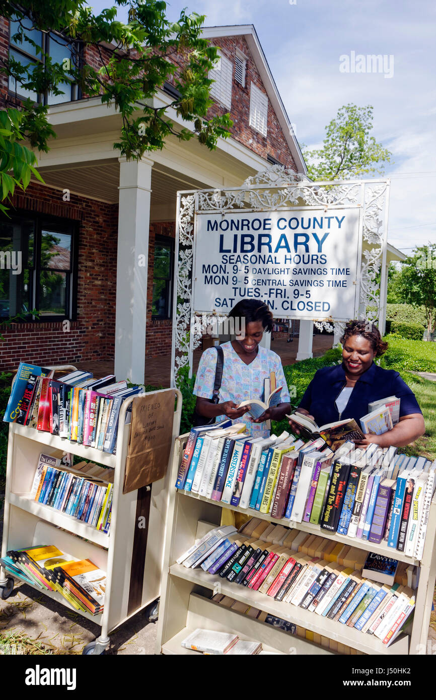 Letrero en blanco y negro fotografías e imágenes de alta resolución Alamy