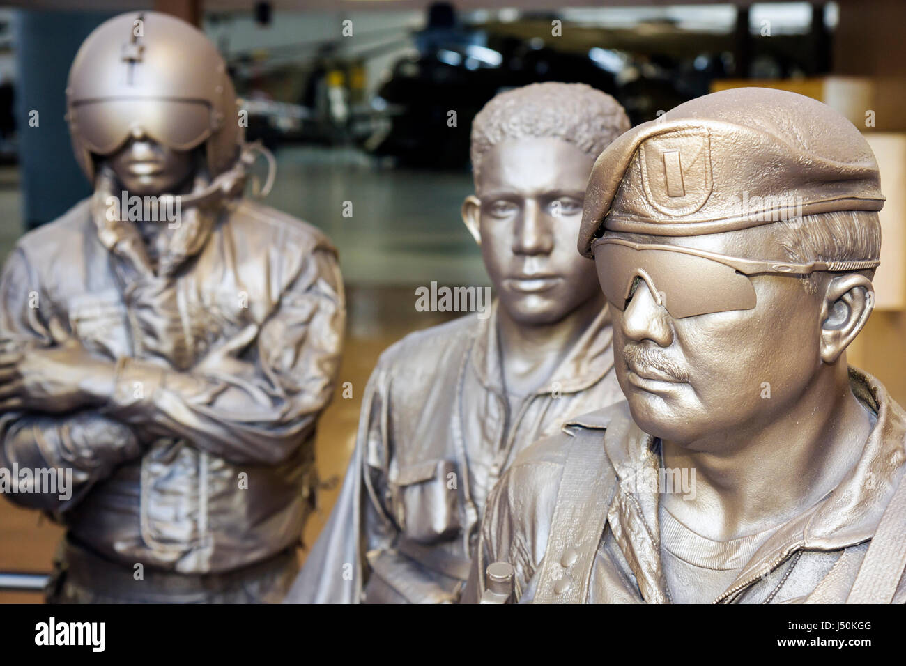 Alabama,Dale County,Ft. Fort Rucker,Museo de la Aviación del Ejército de los Estados Unidos,estatua,pilotos,soldados,aviones,militares,exposición colección de la defensa, Foto de stock