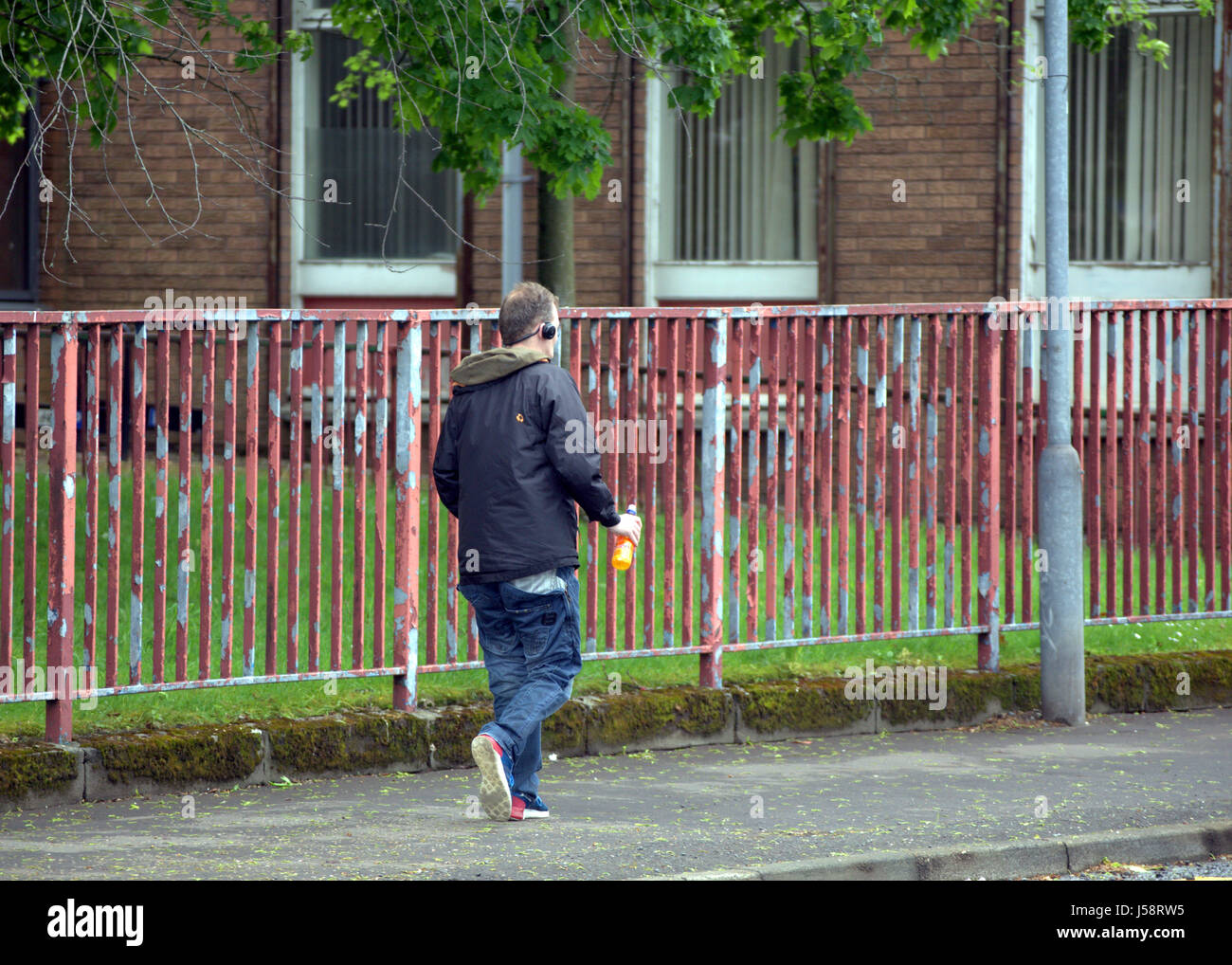 Plan de vivienda Drumchapel shopping center de privación social la pobreza Foto de stock