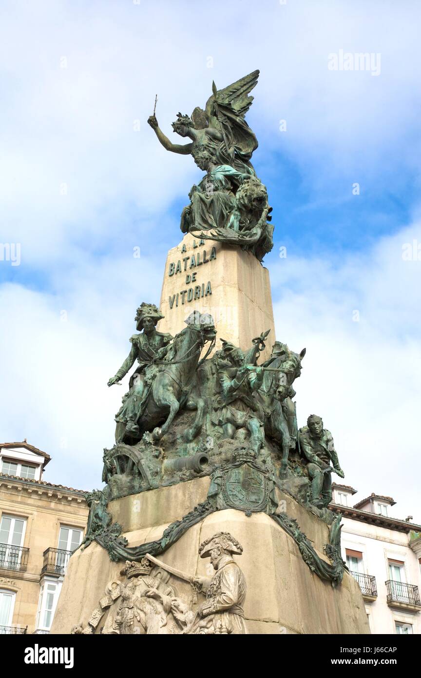 Arte monumento estatua escultura España historia el escudo de la torre