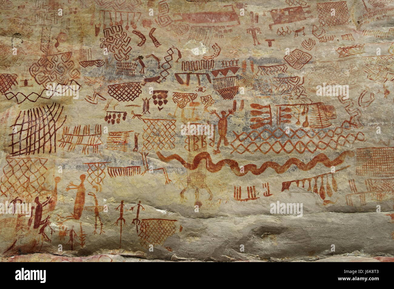 El arte rupestre prehistórico, pinturas en acantilado protegido la Lindosa, Colombia Foto de stock