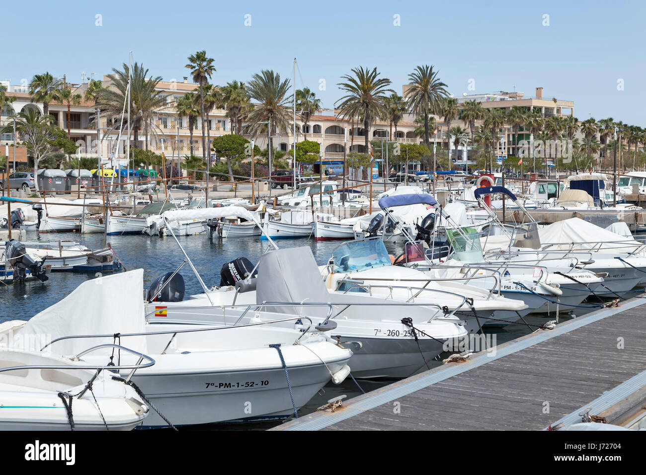 Puerto Boat en Colonia Sant Jordi, Mallorca, España Fotografía de stock -  Alamy