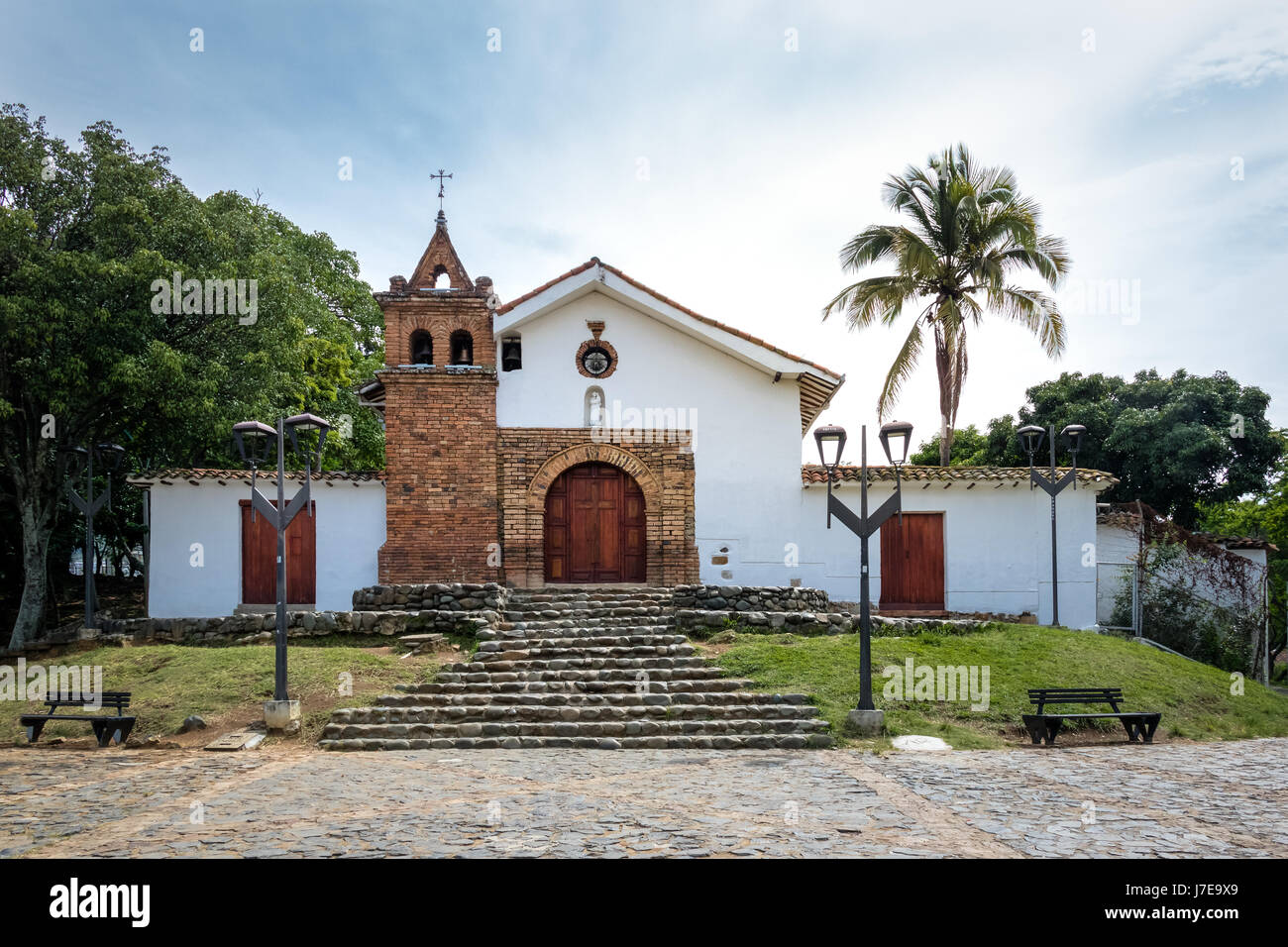 Famosa iglesia colombiana fotografías e imágenes de alta resolución - Alamy