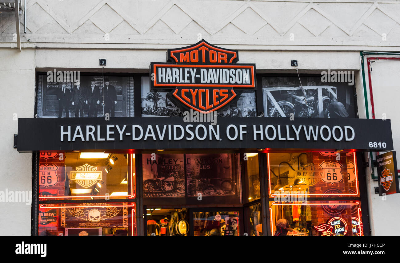 LOS ANGELES, California - 29 de octubre de 2016: Harley Davidson tienda en  Hollywood Boulevard Fotografía de stock - Alamy