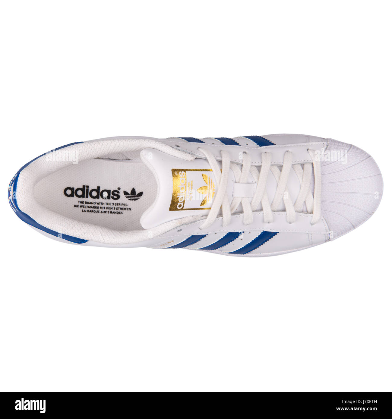 Adidas Superstar Foundation Hombre de cuero blanco con azul Sneakers -  B27141 Fotografía de stock - Alamy