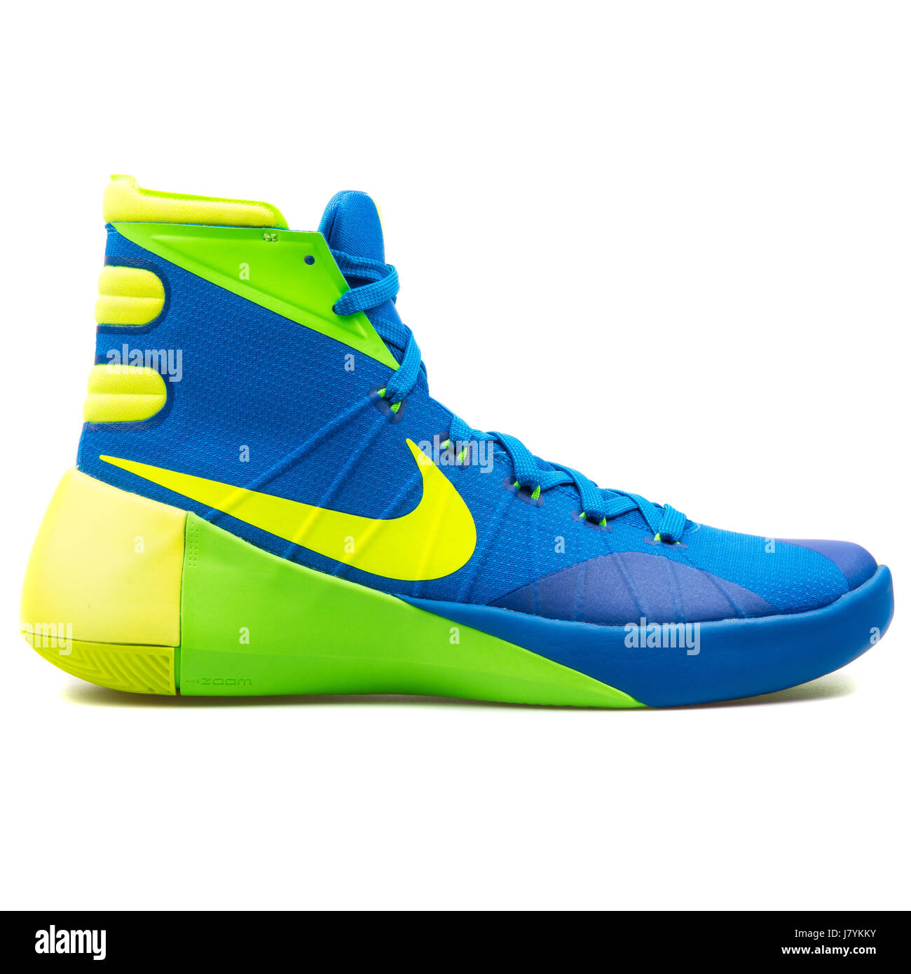 Nike Hyperdunk 2015 hombres azul amarillo y verde zapatillas de baloncesto - Fotografía de stock -