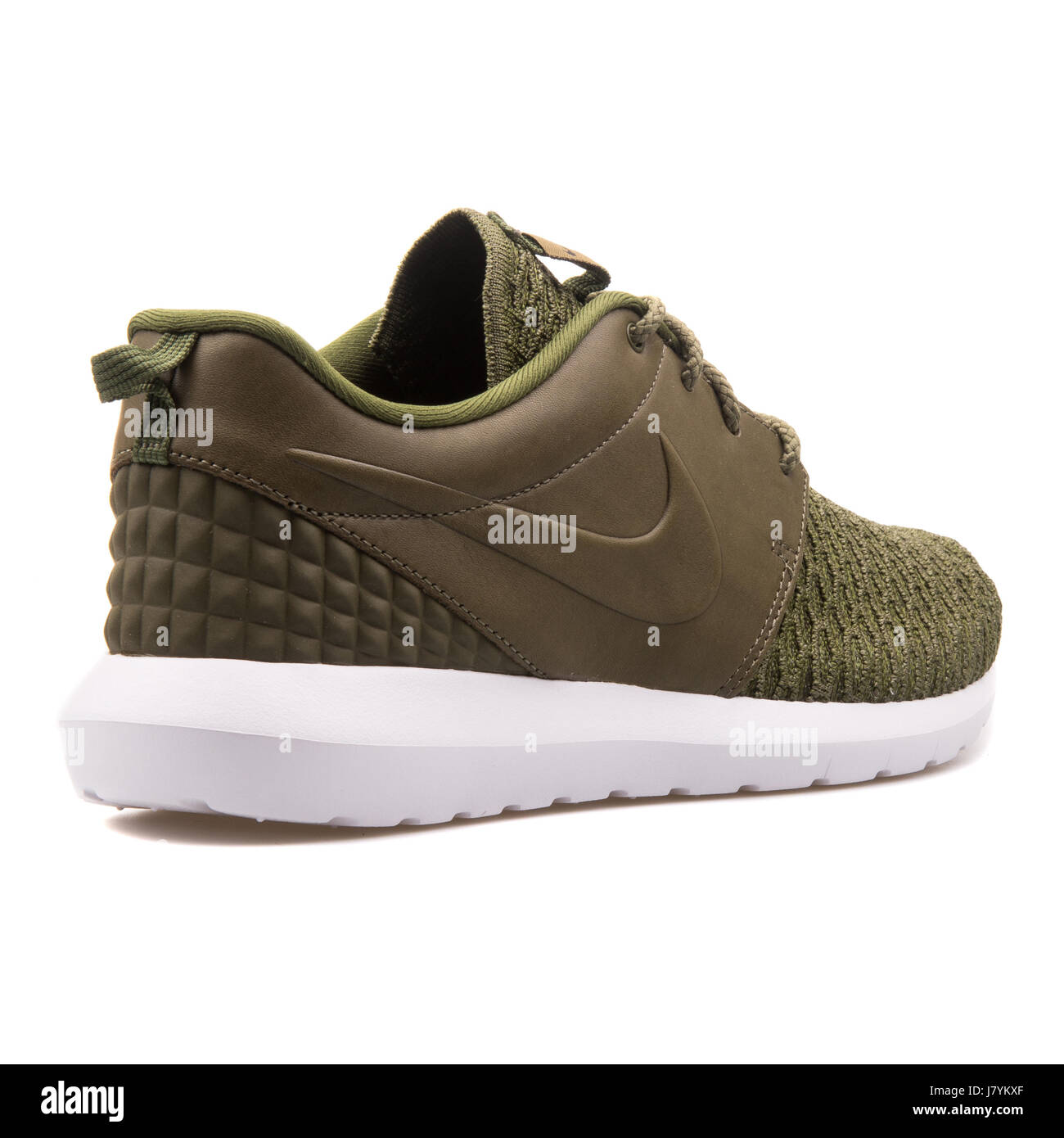 Nike Flyknit Roshe NM PRM los Hombres Verdes ejecuta Sneakers - 746825-300  Fotografía de stock - Alamy