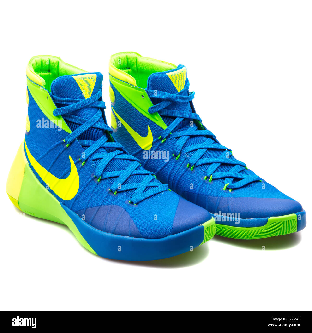 Nike Hyperdunk 2015 hombres azul amarillo y verde zapatillas de baloncesto - Fotografía de stock -