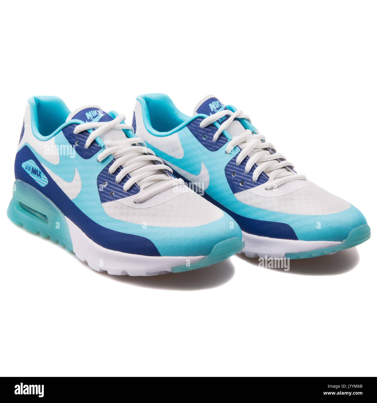 Nike Air Max 90 hombres azules esenciales zapatillas deportivas -  537384-411 Fotografía de stock - Alamy
