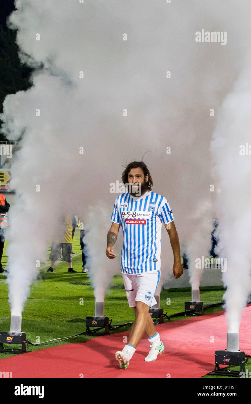 De Ferrara, Italia. El 18 de mayo, 2017. Serie B Trofeo Football/Soccer :  Italiano 'Serie B' coincidencia entre SPAL 2-1 FC Bari en el Stadio Paolo  Mazza en Ferrara, Italia . Crédito