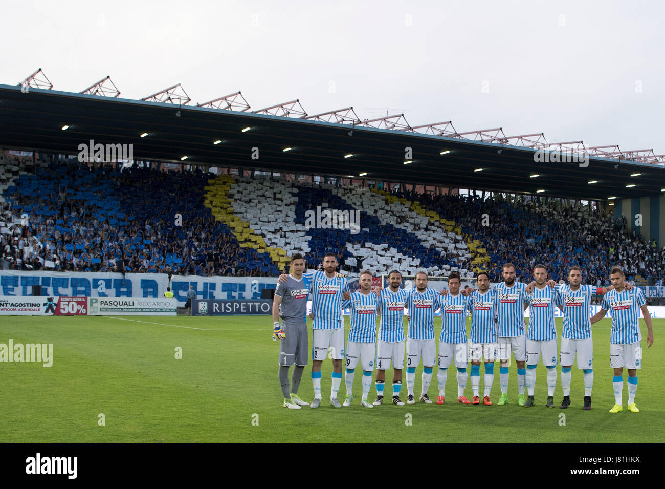 De Ferrara, Italia. El 18 de mayo, 2017. Serie B Trofeo Football/Soccer :  Italiano 'Serie B' coincidencia entre SPAL 2-1 FC Bari en el Stadio Paolo  Mazza en Ferrara, Italia . Crédito