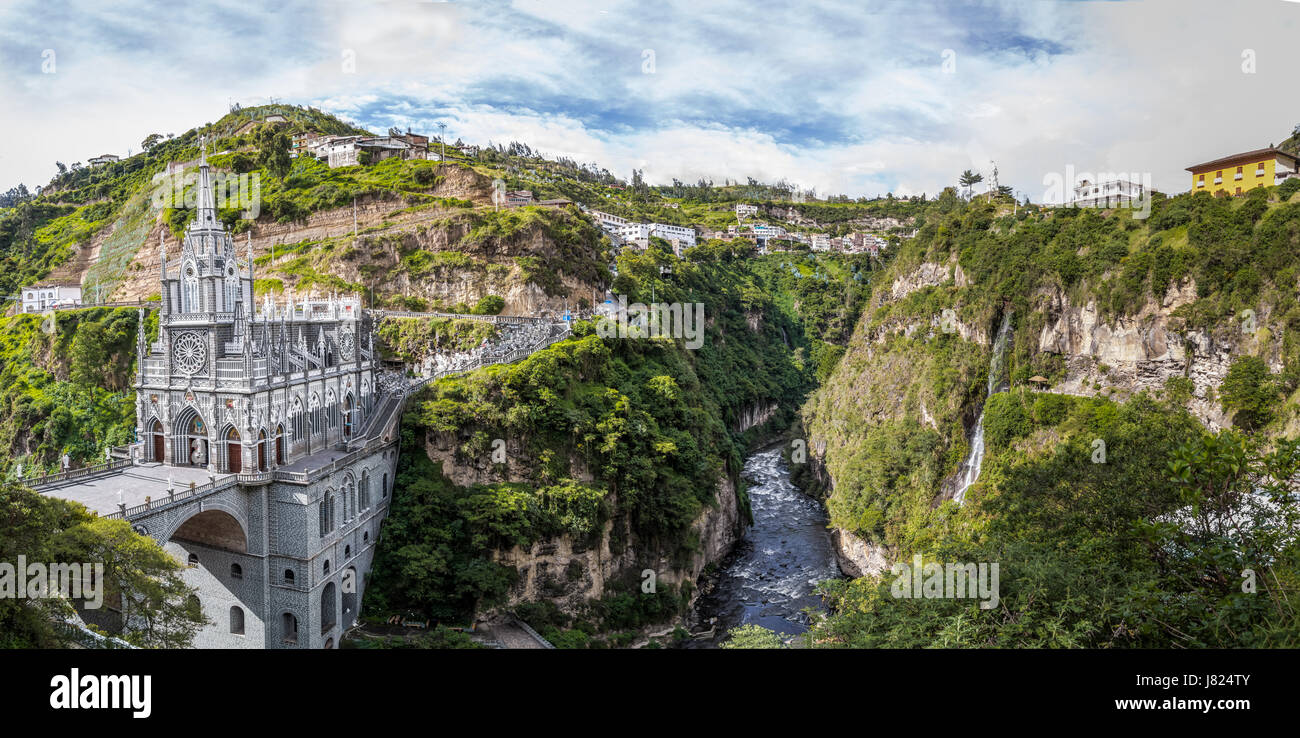 Vista panorámica del Santuario de Las Lajas - Ipiales, Colombia Foto de stock