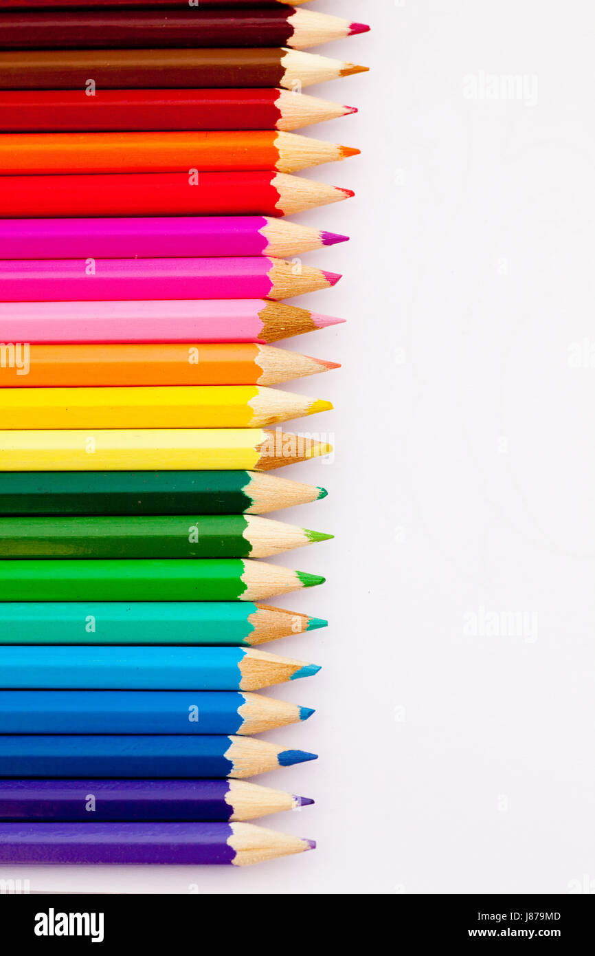 Fin, cuadernos, lápices de colores, gama, color, escala, estilo bolígrafo,  lápiz Fotografía de stock - Alamy