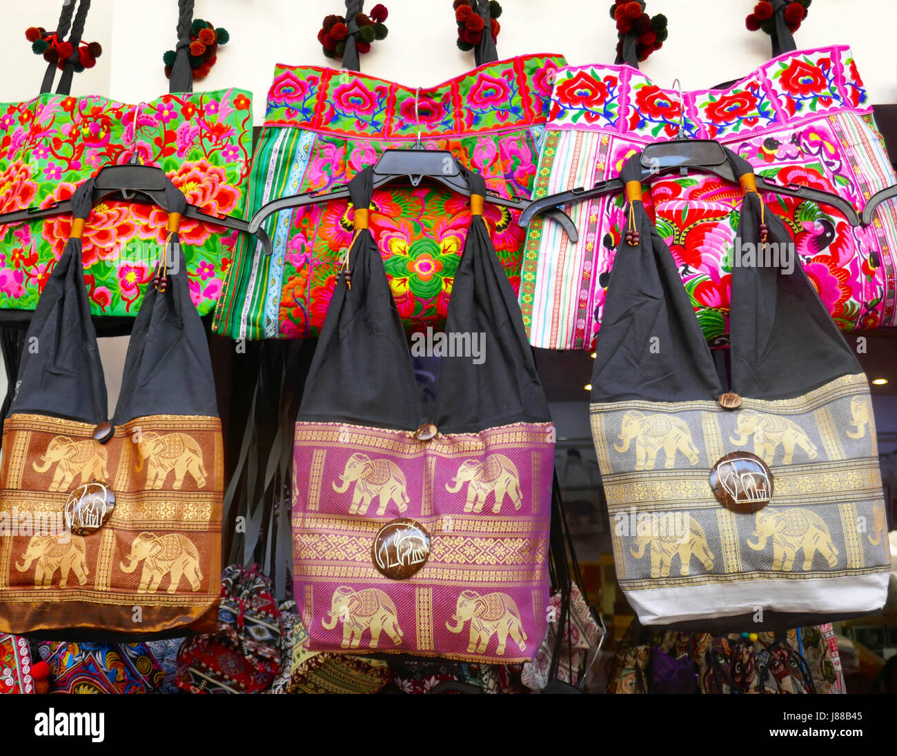 Bolsas O Carteras Artesanales De Qatar Fotos e Imágenes de stock - Alamy