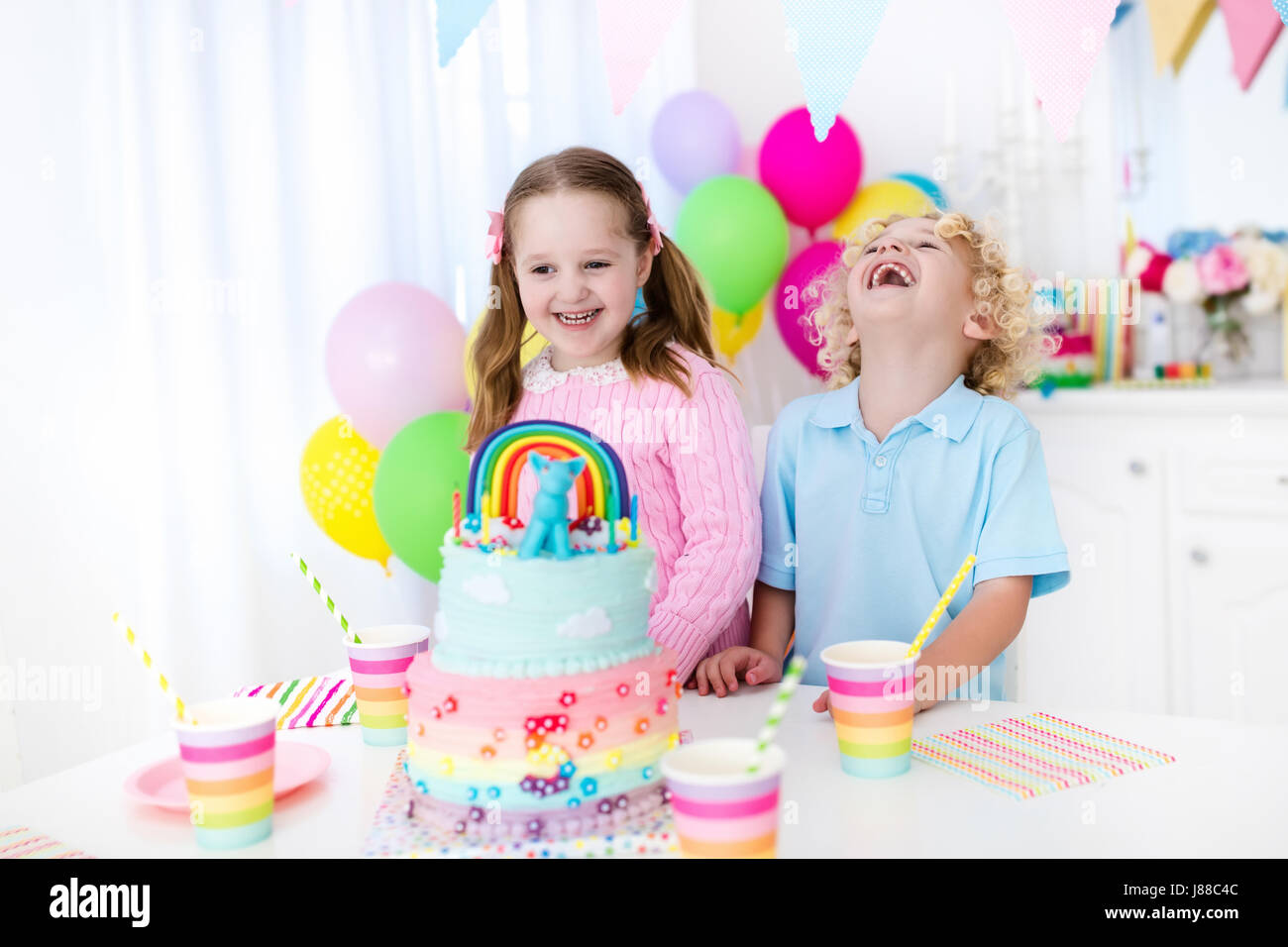 Pastel Arcoiris Fotografias E Imagenes De Alta Resolucion Pagina 10 Alamy