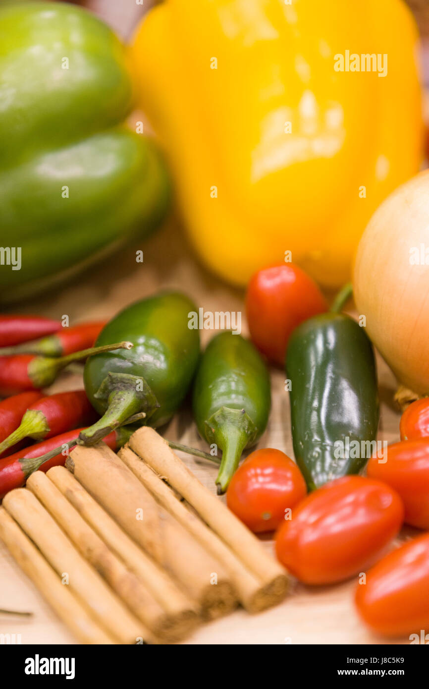Coloridas verduras. Foto de stock