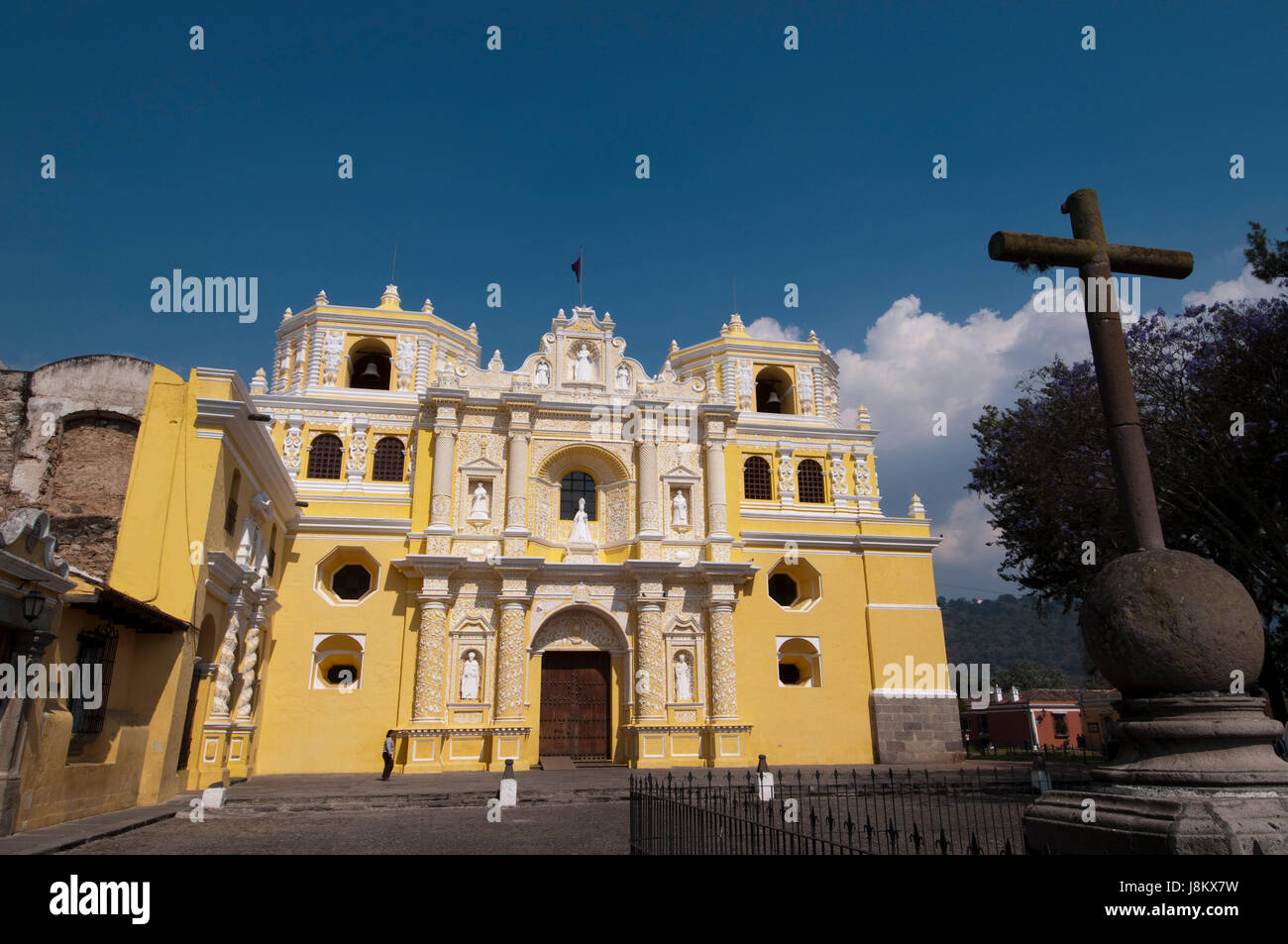 Iglesia La Merced, en Antigua, Guatemala. Foto de stock