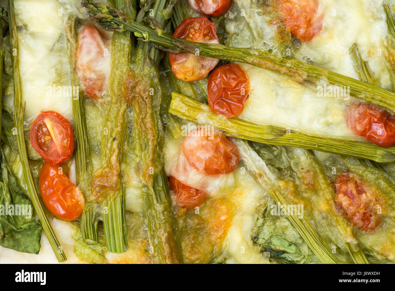 Pizza vegetariana con verduras closeup Foto de stock