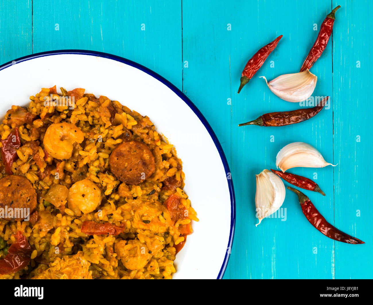 Paella de pollo fotografías e imágenes de alta resolución Alamy