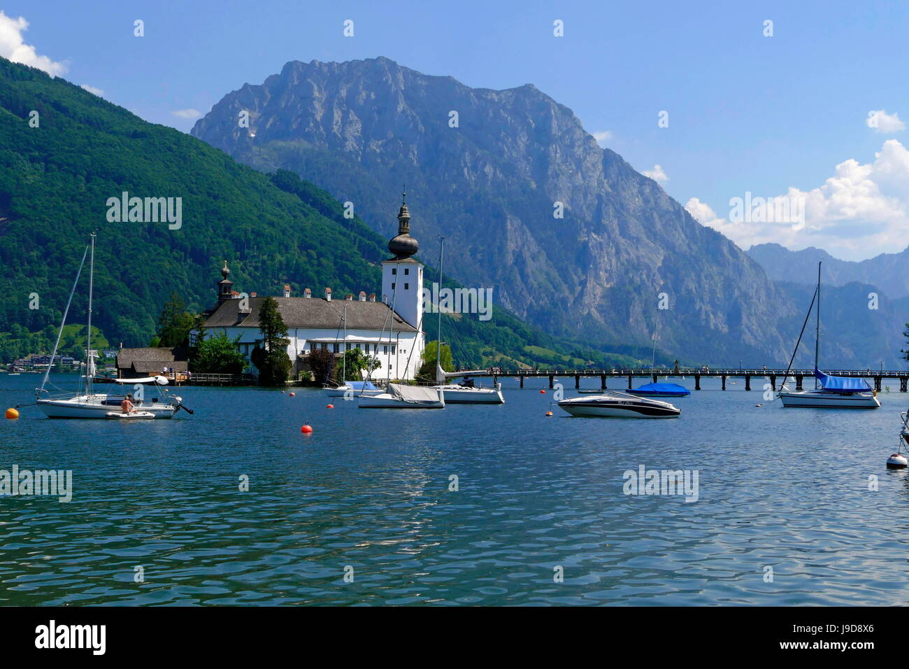 Ort Castillo en la ciudad de Gmunden en el lago Traunsee, Salzkammergut, Upper Austria, Austria, Europa Foto de stock