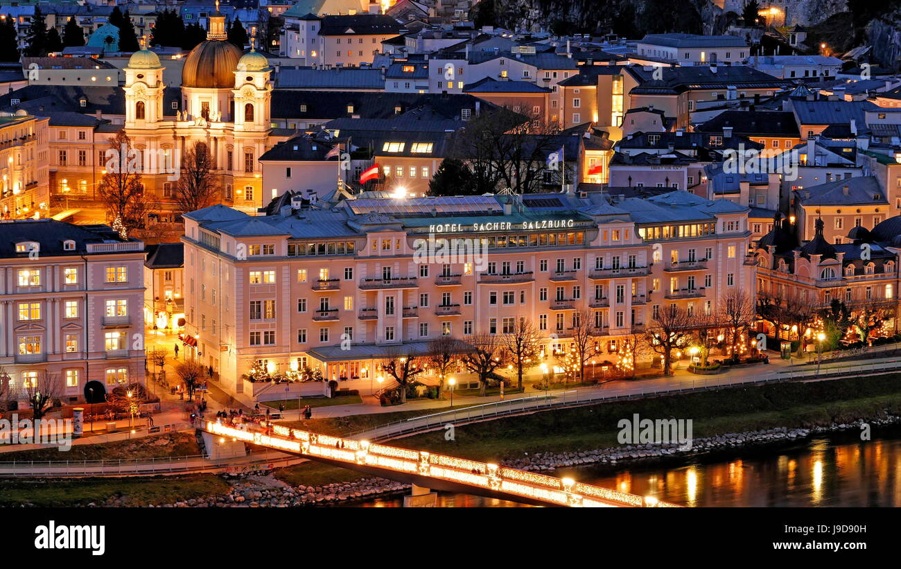 Hotel Sacher en el río Salzach, Salzburgo, Austria, Europa Foto de stock