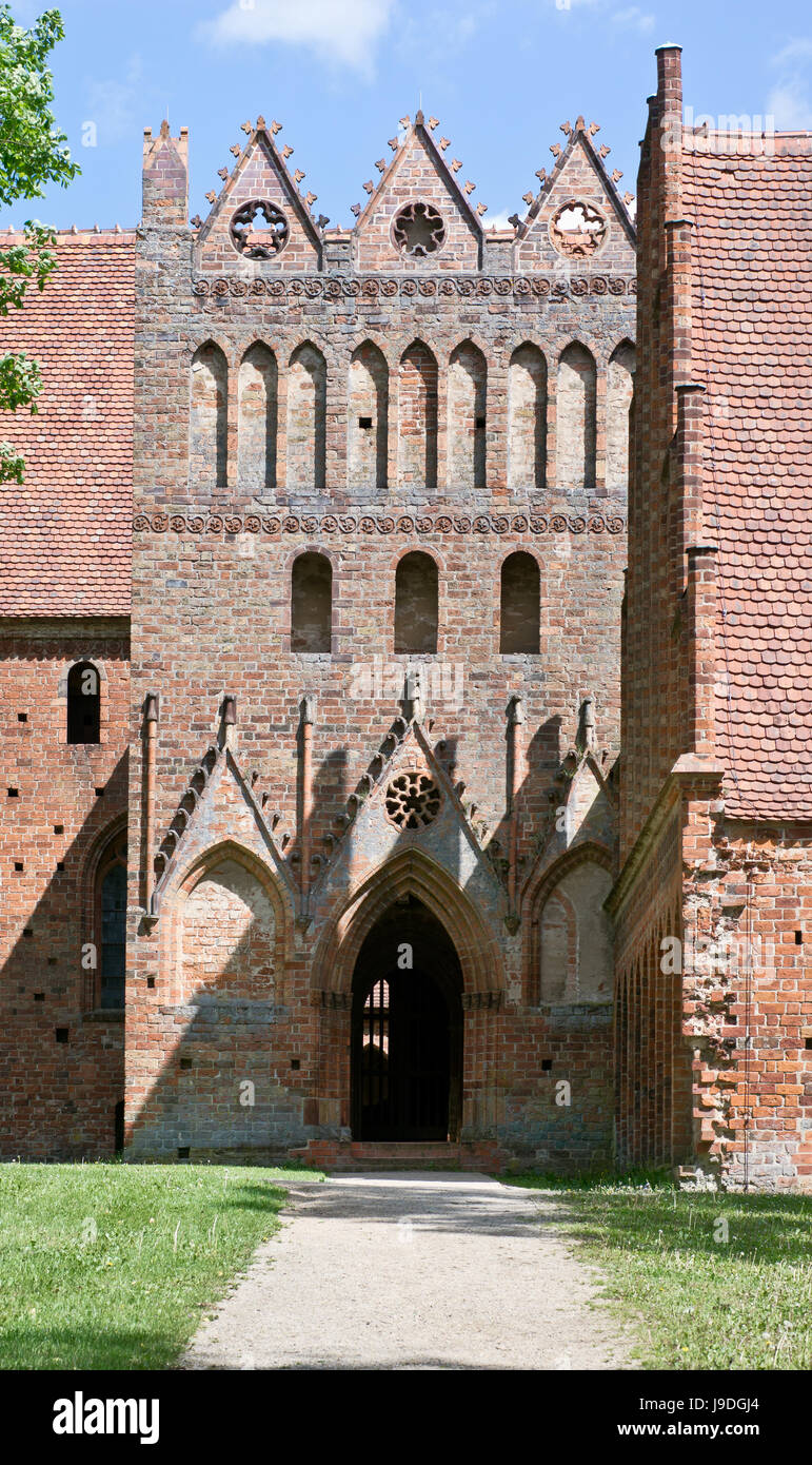 Ruina, monasterio, convento, gótico, Ventana ojo de buey, abuhardilladas, panel, objetivo, Foto de stock