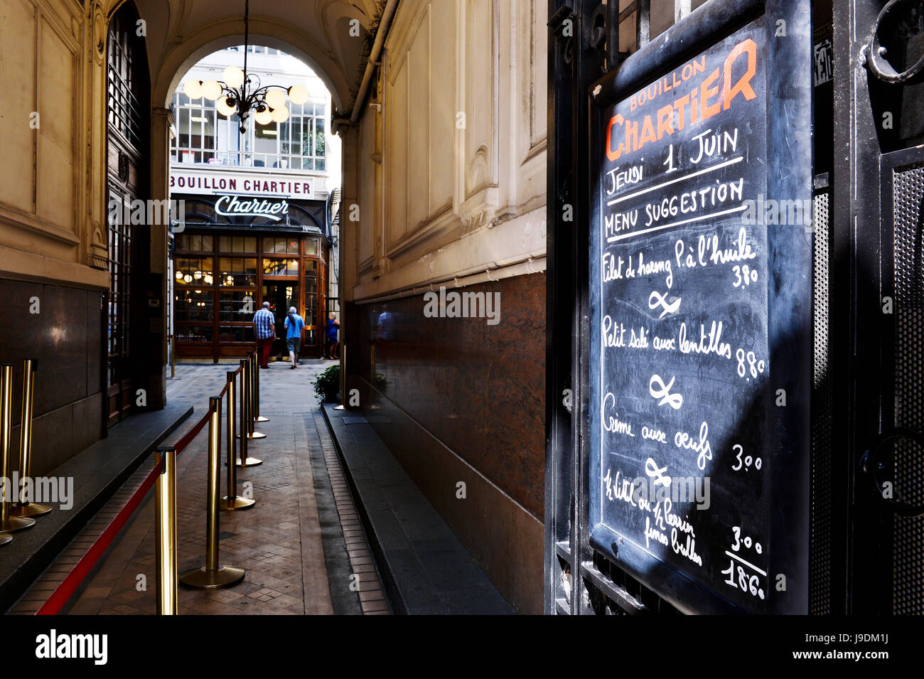 Bouillon chartier fotografías e imágenes de alta resolución Alamy