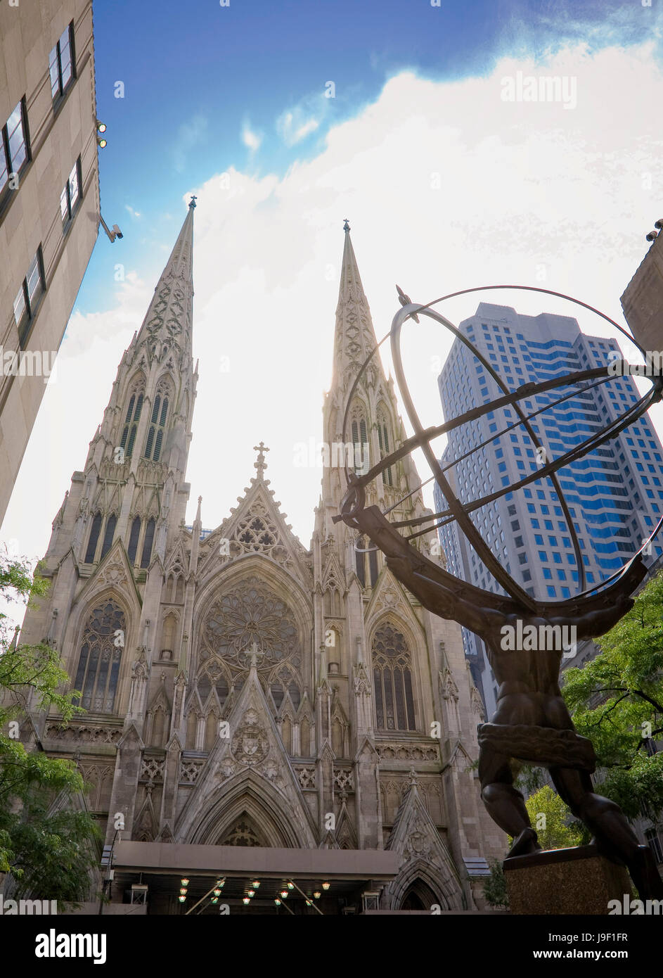 La Catedral de San Patricio en la Quinta Avenida de Manhattan, Ciudad de Nueva York. Foto de stock