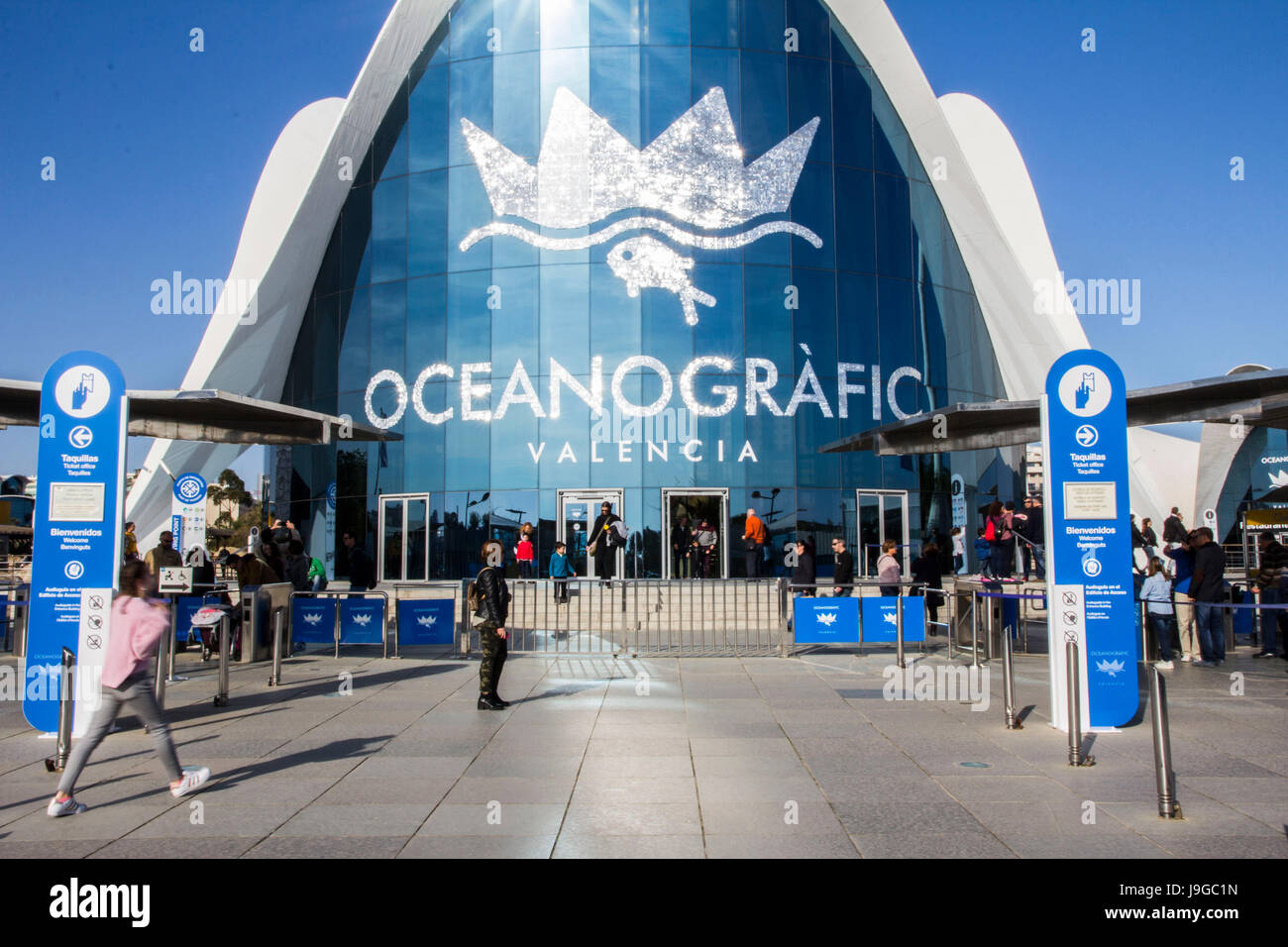 L'Oceanographic es al aire libre, parque oceanográfico diseñado por el fallecido arquitecto mexicano/español Félix Candela situado en la ciudad de Las Artes y de las ciencias. Foto de stock